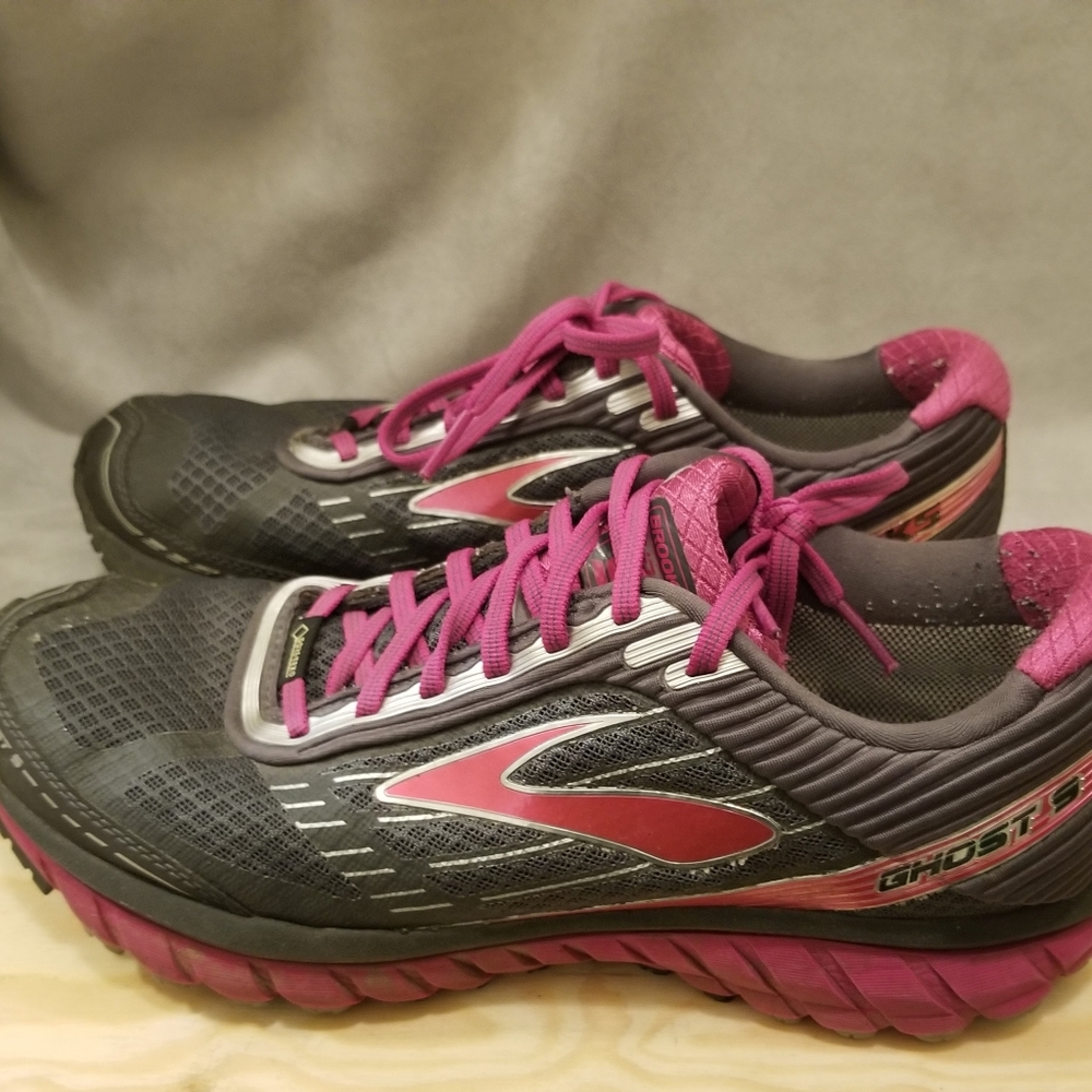 Brooks Ghost 9 Women's Running Shoes, size10